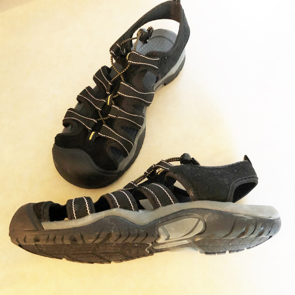 Sandals mens new size 9.5M Rugged Outback man made materials elastic laces main image 3